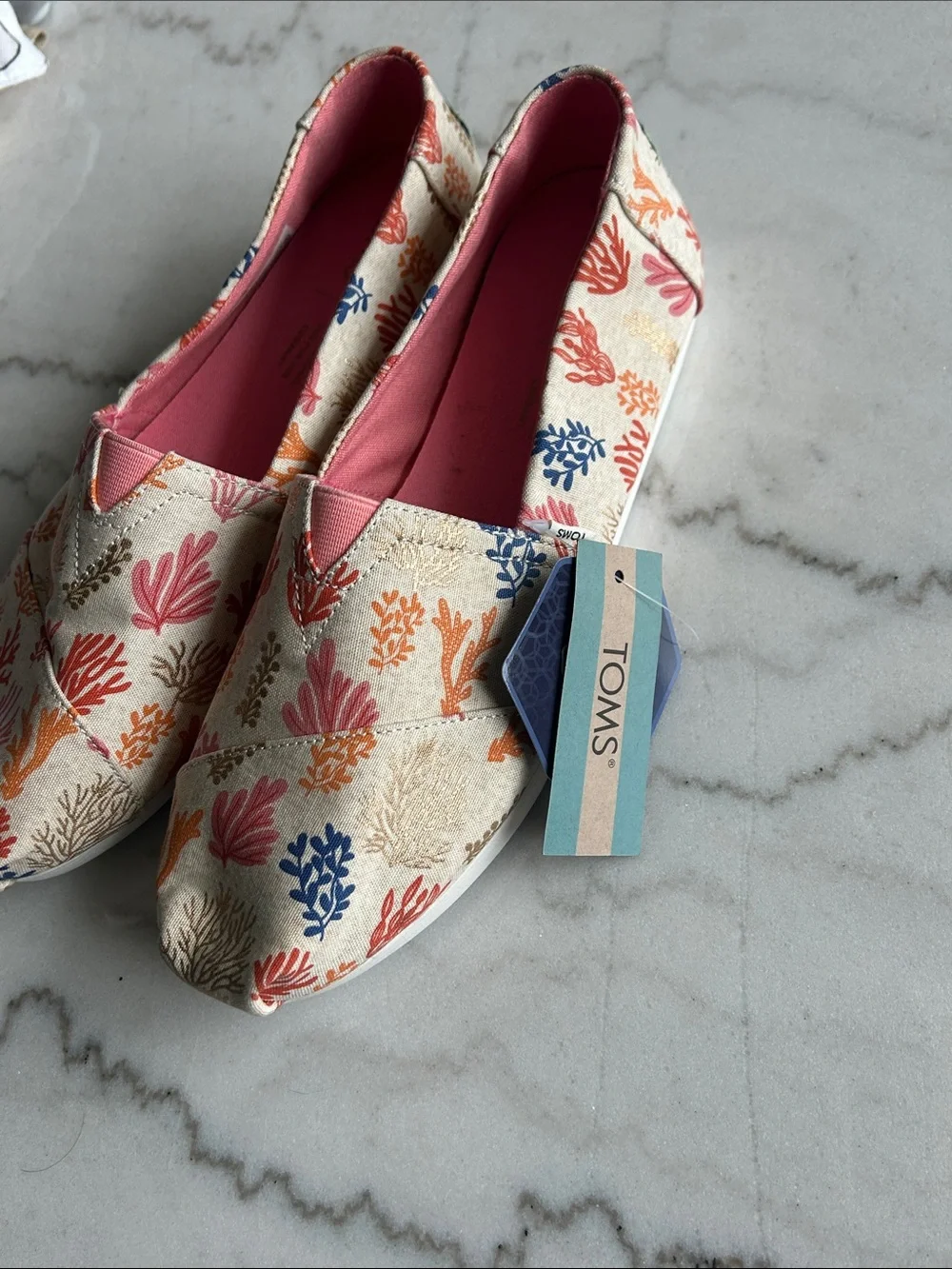 NEW Toms Women's Alpargata White Coral Reef Ortholite Slip On Size 7.5 - Picture 3 of 6